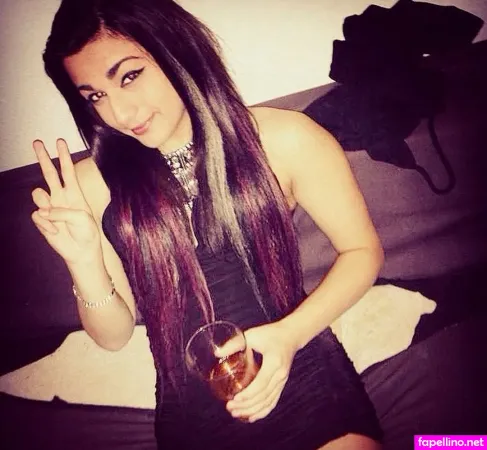 Amira Nadeem OnlyFans Thumbnail #ee8HgvAut0