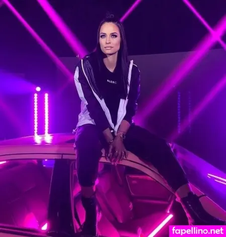 Amira Pocher OnlyFans Thumbnail #ZKIIumQLcD