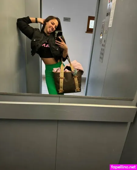 Amirahadarax OnlyFans Thumbnail #hdWCm0eWU6