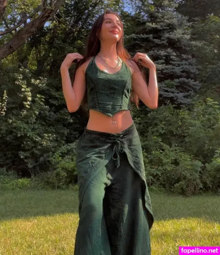 Amirastar212 OnlyFans Thumbnail #4st1n3h6La