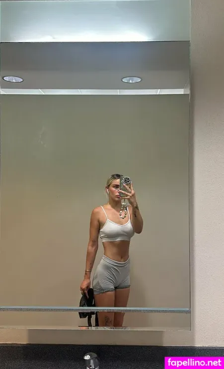 Amiraxsommers OnlyFans Thumbnail #JiqSQFzuAA