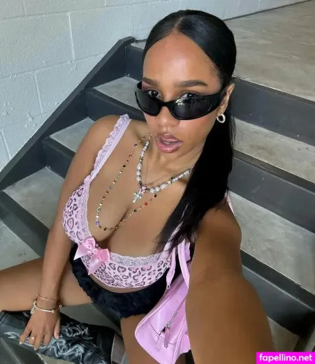 Ammiroseeee OnlyFans Thumbnail #EgLqkXdKvq