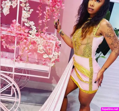 Amora Rose OnlyFans Thumbnail #0qw30mXLiK