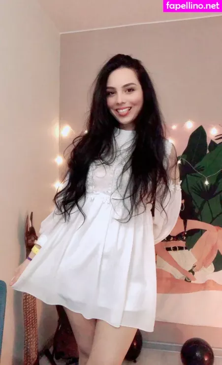 Amoremonica OnlyFans Thumbnail #2oFB5A4LMy