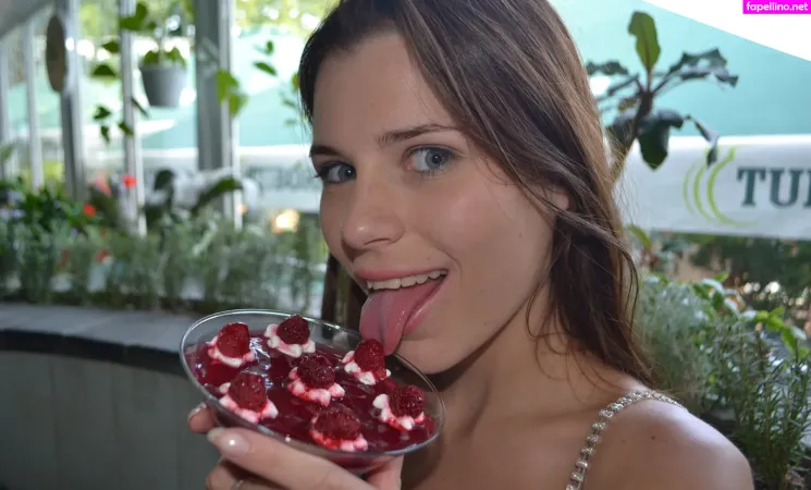 Amourangels OnlyFans Thumbnail #3etyyZPYKs