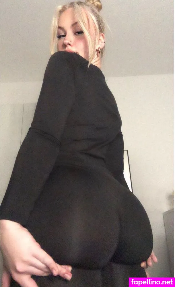 sophie_mzt, sophieamparita Nude Leaked OnlyFans Photo #fK01b89mwg