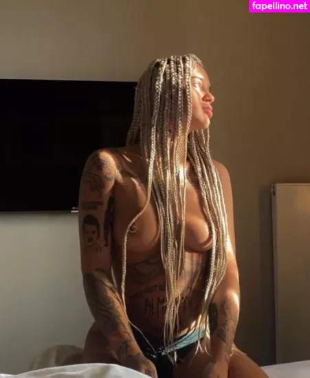 Amy Almighty OnlyFans Thumbnail #0iZNLLvhBM