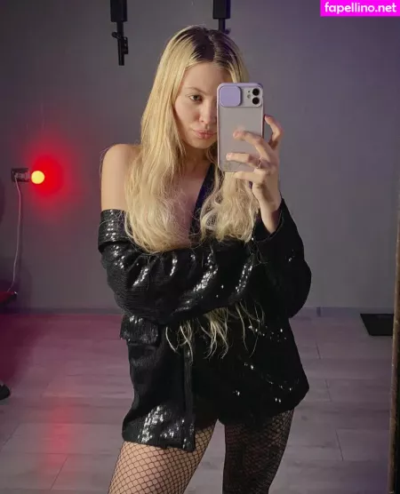 Amy Baby X OnlyFans Thumbnail #7yWDEFWIW9
