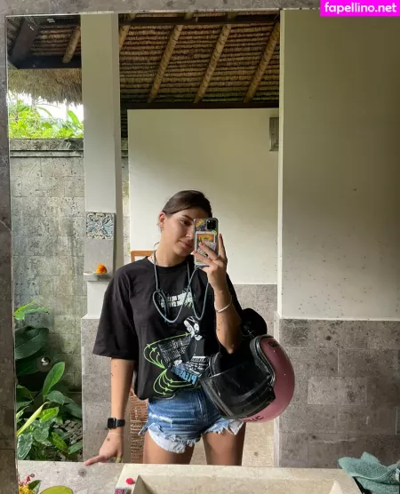 Amy Bird OnlyFans Thumbnail #718UHbYcc5