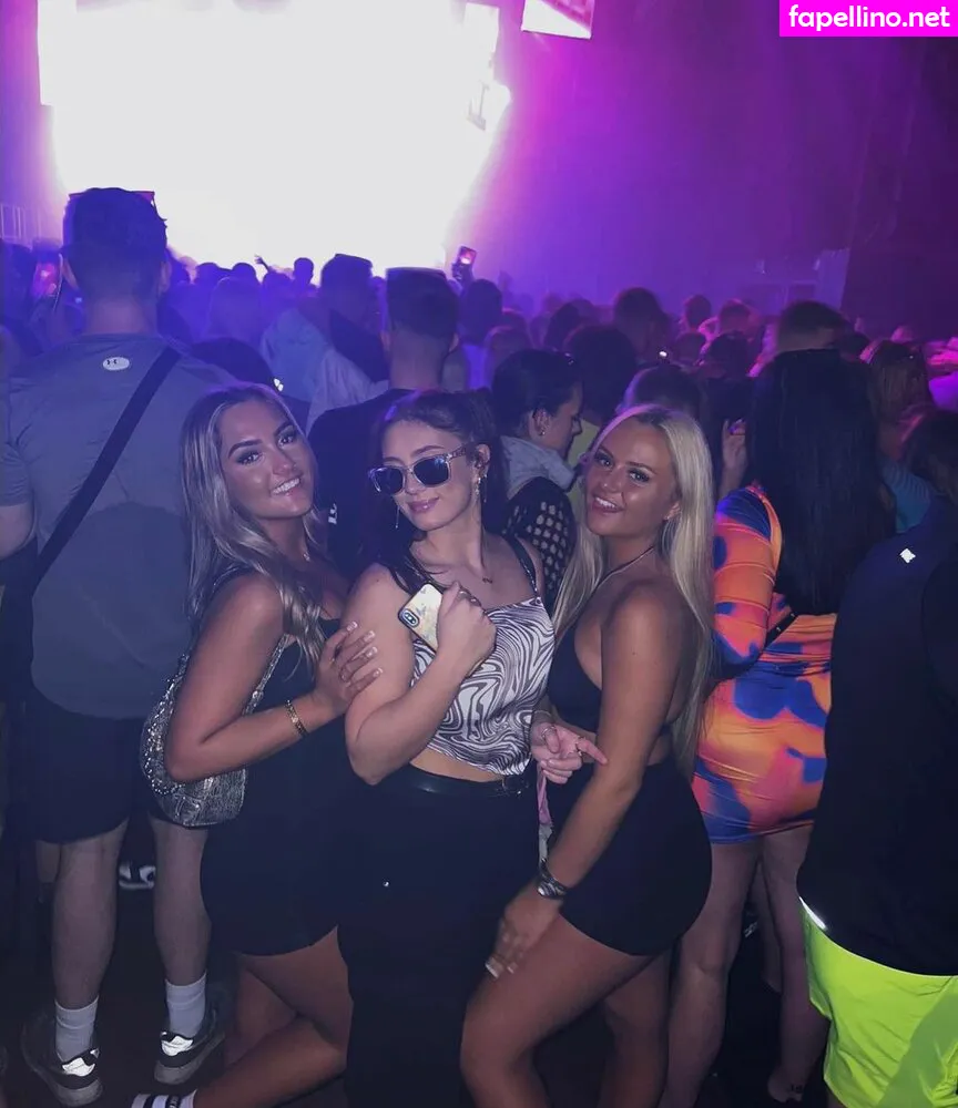 _amy.brown, amy_tenerifee, swettiedoc Nude Leaked OnlyFans Photo #70RXMLs3s5