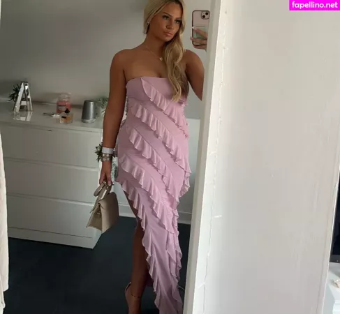 Amy Brown 1 OnlyFans Thumbnail #XW2MpWteVy