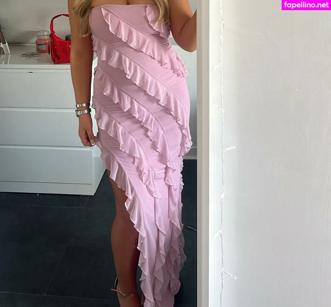 _amy.brown, amy_tenerifee, swettiedoc Nude Leaked OnlyFans Photo #b5bZfleKPM