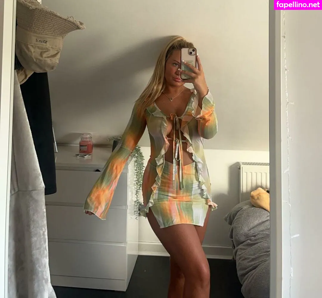 _amy.brown, amy_tenerifee, swettiedoc Nude Leaked OnlyFans Photo #nml6bFSBkt