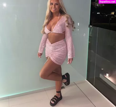 Amy Brown 1 OnlyFans Thumbnail #pCPCFAHYYZ