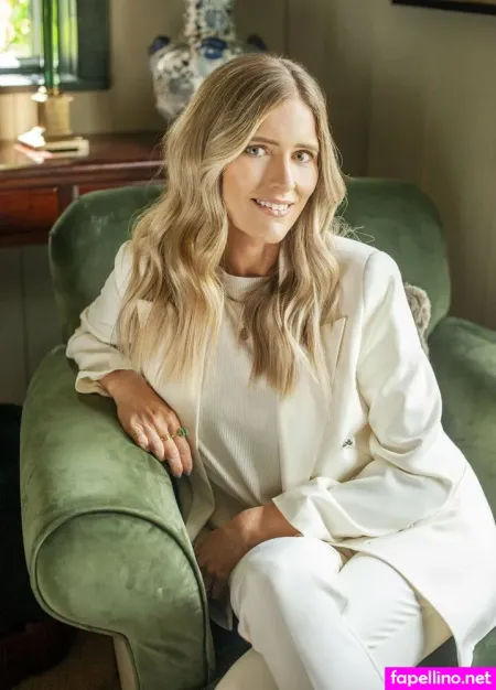 Amy De Bhrun Main Profile Photo