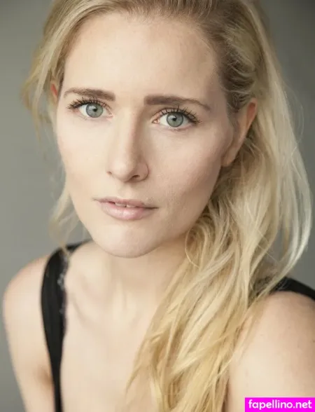 Amy De Bhrun OnlyFans Thumbnail #SU2WHGCxxO