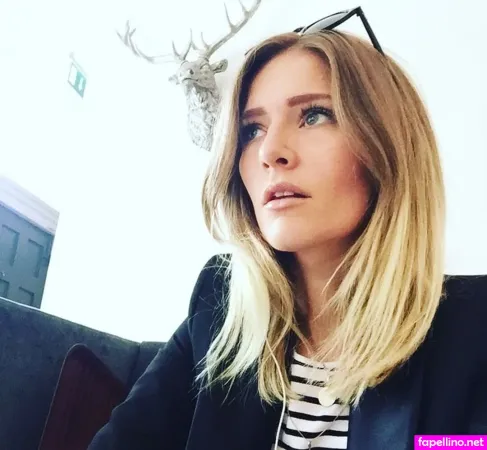 Amy De Bhrun OnlyFans Thumbnail #zewh8Dlm24