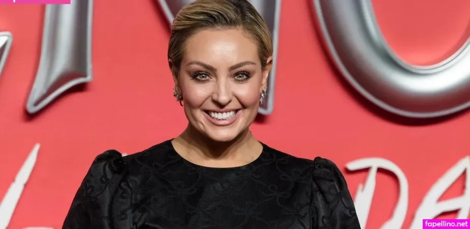 Amy Dowden OnlyFans Thumbnail #qTLrZ6pkAV