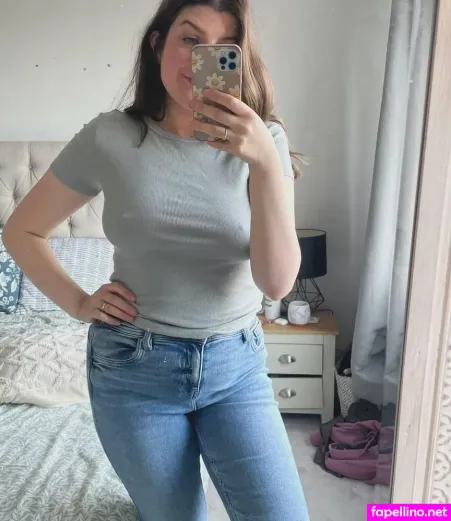 Amy Elle 3 OnlyFans Thumbnail #uJvBpvmiQF