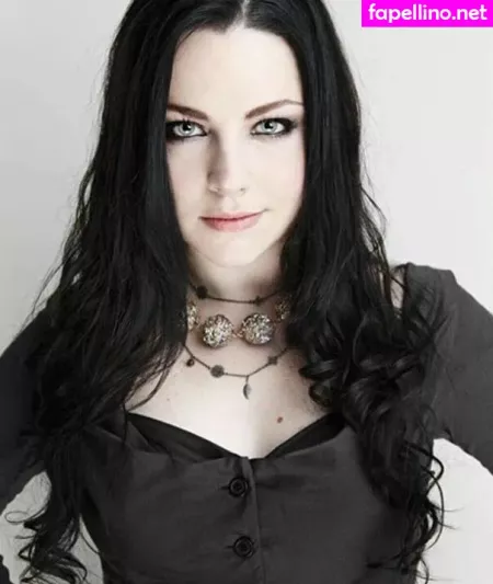 Amy Lee OnlyFans Thumbnail #XBE3fQq81D