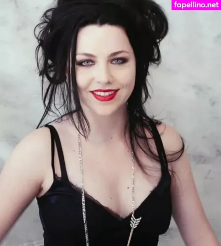 Amy Lee OnlyFans Thumbnail #r8arrAZY46