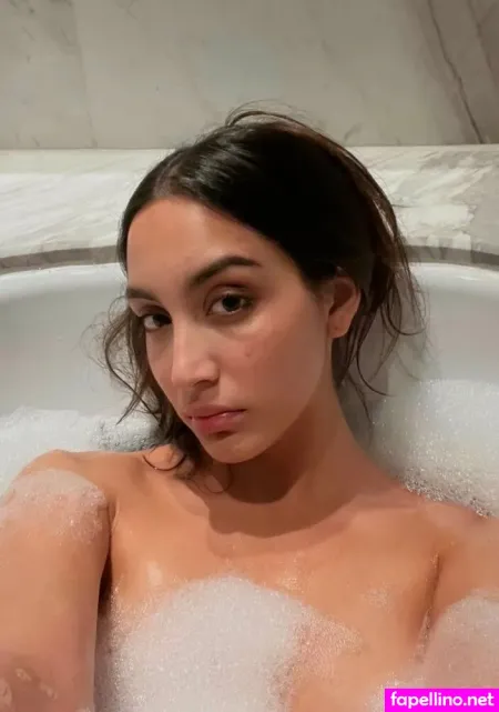 Amy Lily OnlyFans Thumbnail #axtO4Y8A0x