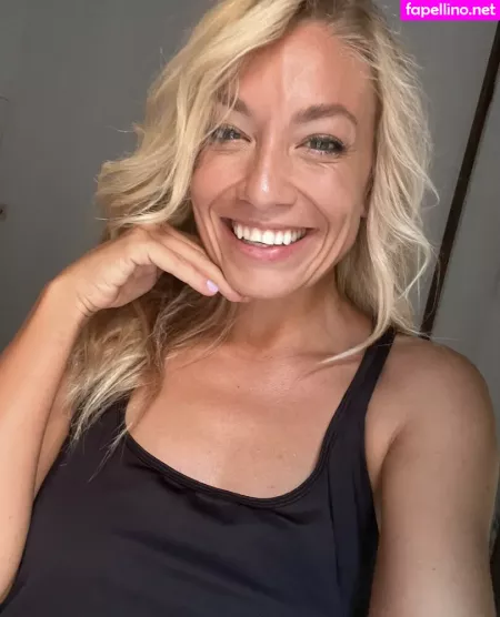 Amy Love OnlyFans Thumbnail #E1NAROX1bV