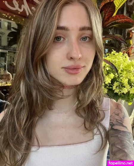 Amy Lovvee OnlyFans Thumbnail #JrnPuLGlWE