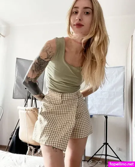 Amy Lovvee OnlyFans Thumbnail #TkBVJdgH3R
