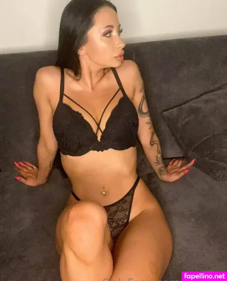 Amy Lox OnlyFans Thumbnail #b2af0uTxIM