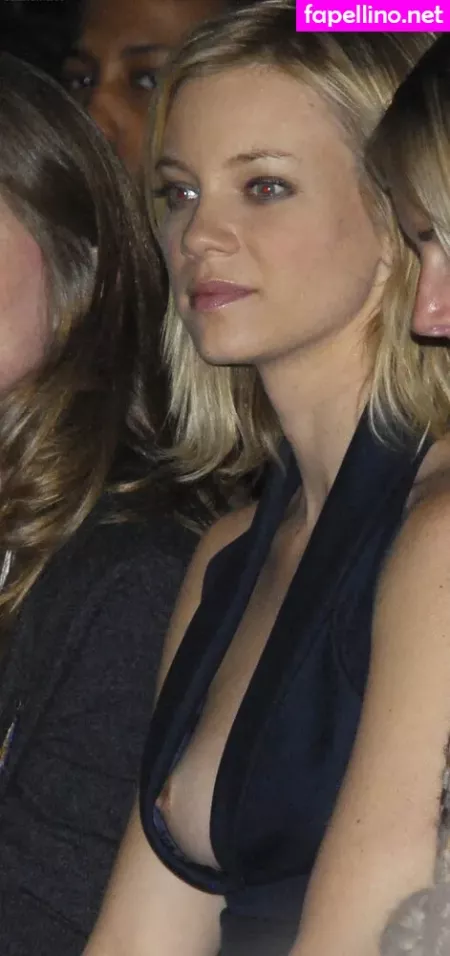 Amy Lysle Smart OnlyFans Thumbnail #1lMEsUdzms