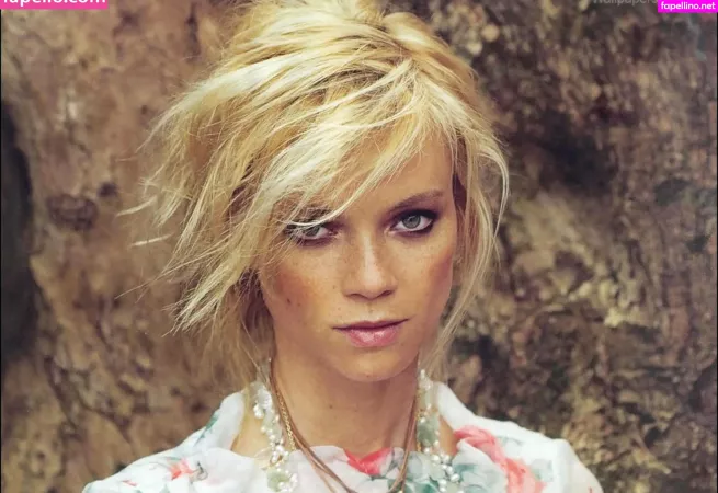 Amy Lysle Smart OnlyFans Thumbnail #RrgZom4dUY