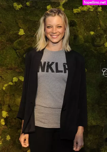 Amy Lysle Smart OnlyFans Thumbnail #q0gzwsos1M