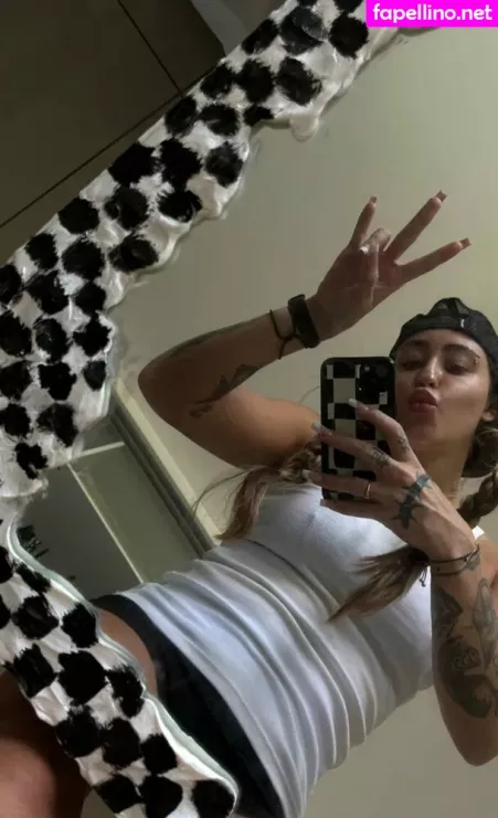Amy Reis OnlyFans Thumbnail #NmJtJMNUkL