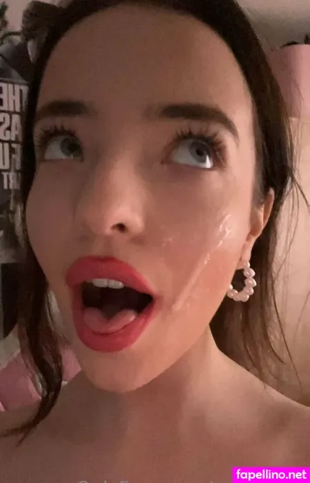 Amy Reynolds 4 OnlyFans Thumbnail #ldXdnJf8tH