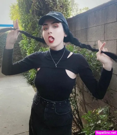 Amy Roberts OnlyFans Thumbnail #PFxOEeUSww