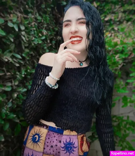 Amy Roberts OnlyFans Thumbnail #oHLAtk2DeC