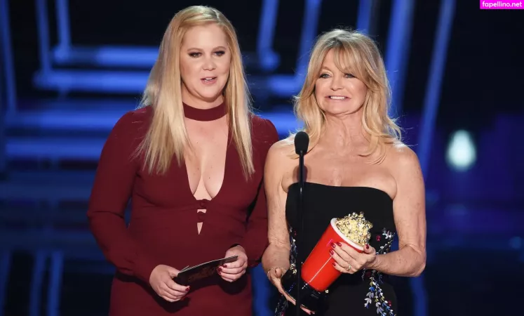 Amy Schumer OnlyFans Thumbnail #EOtcZ90iyj