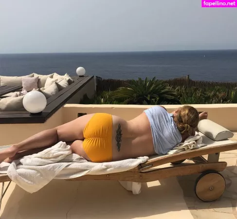 Amy Schumer OnlyFans Thumbnail #ZTaueYnhsR