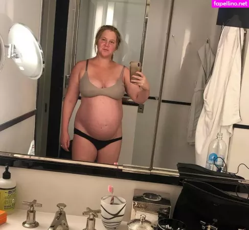 Amy Schumer OnlyFans Thumbnail #sc4km0AGHV