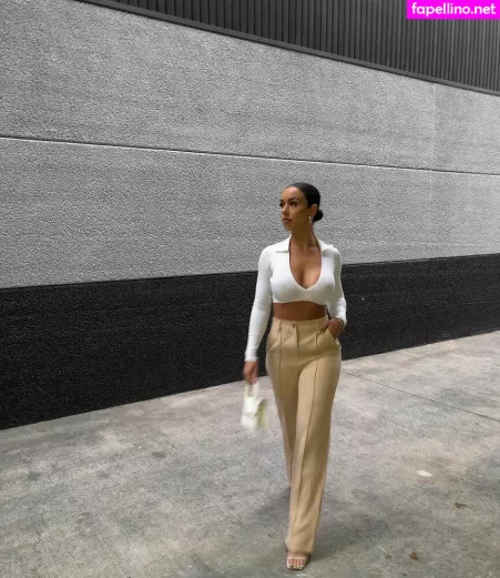 Amy Watchirs OnlyFans Thumbnail #E0mHRxr9IW