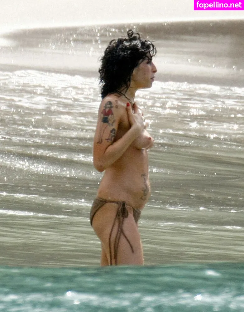 483399061, amywinehouse Nude Leaked OnlyFans Photo #4vK806jpR1