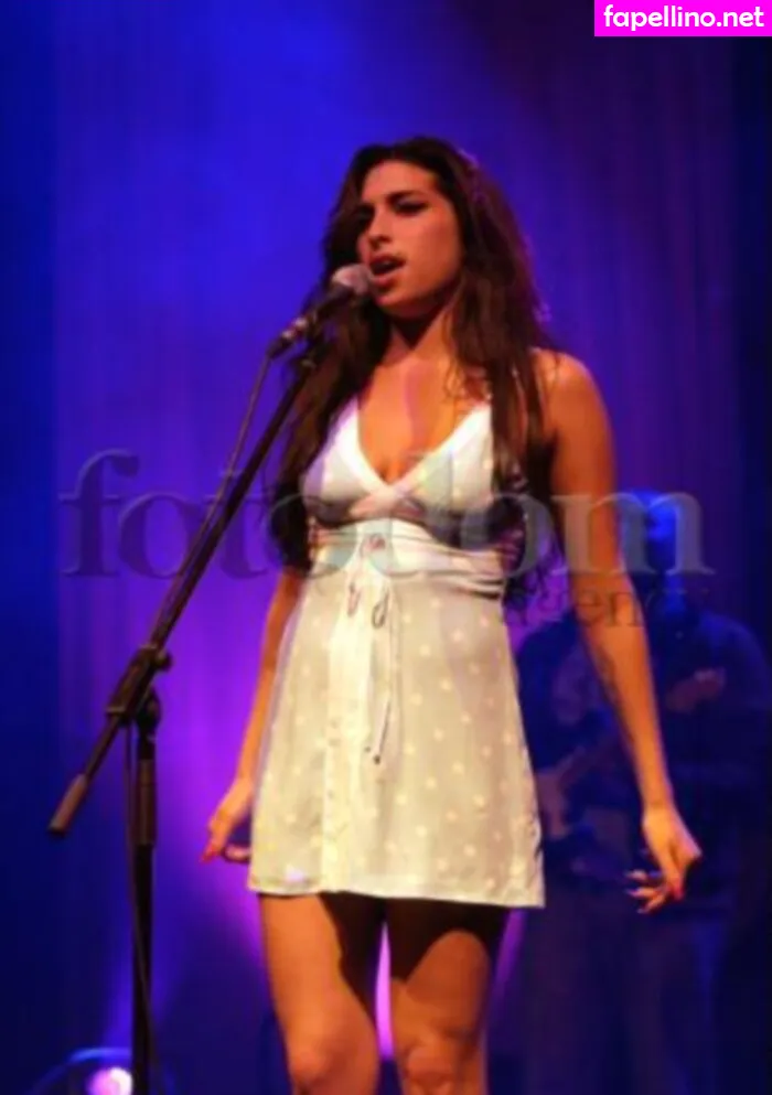 483399061, amywinehouse Nude Leaked OnlyFans Photo #LtMasQVlFG