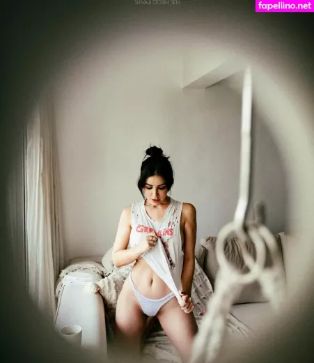 Amyaelaofficial OnlyFans Thumbnail #o1NVx00lre