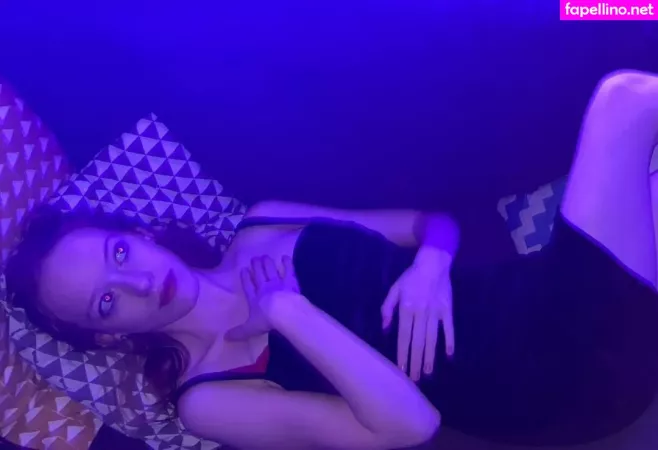 Amybeth Mcnulty OnlyFans Thumbnail #KQ3c02HXSg