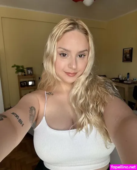 Amycutiee OnlyFans Thumbnail #XvwoBGOp0m