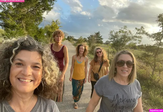 Amydeanda Main Profile Photo