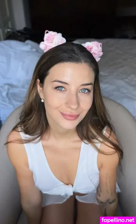 Amyhazefree Main Profile Photo