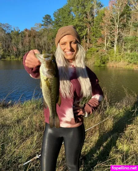 Amylesfree OnlyFans Thumbnail #7286GAEMOM