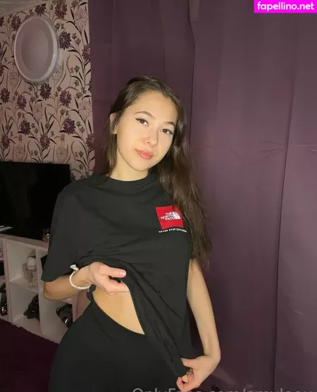 Amyloou OnlyFans Thumbnail #RlBSmHp2aS